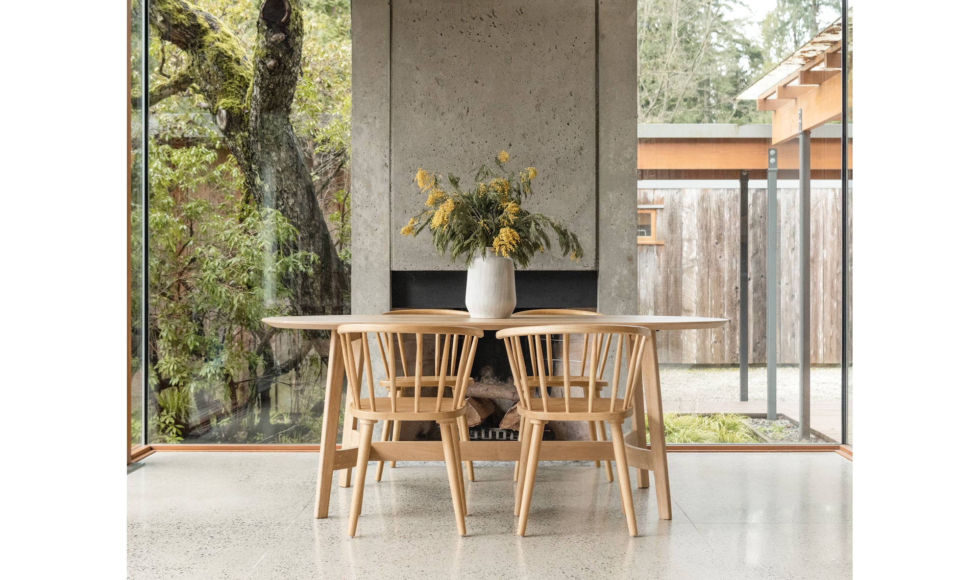 Trie Small Dining Table