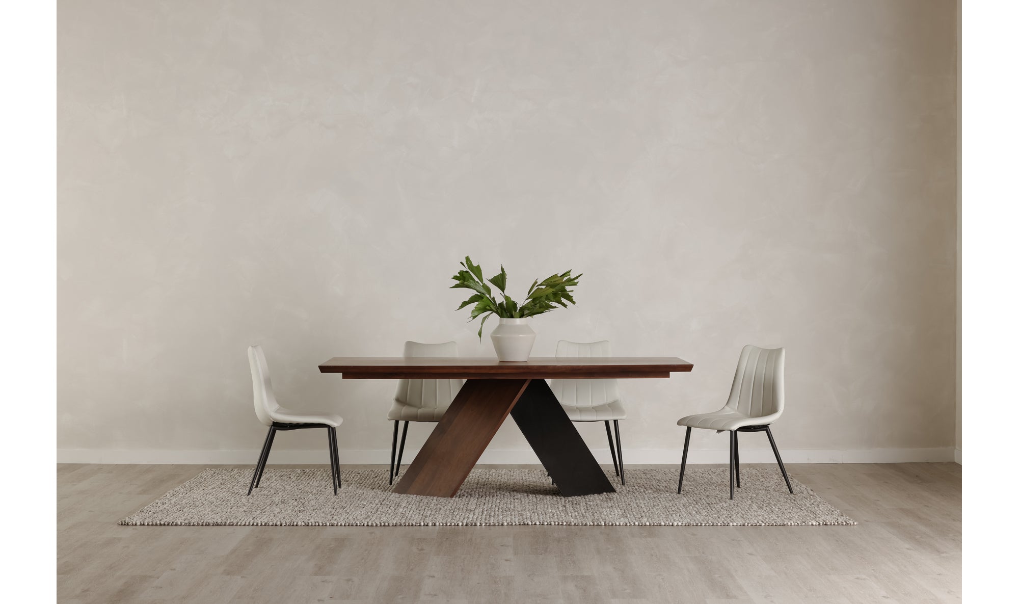 Axio Dining Table Brown