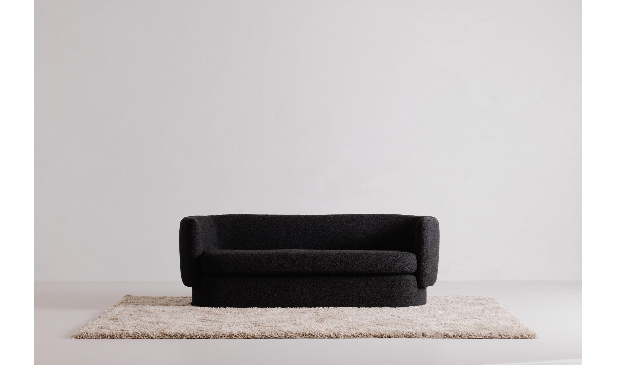 Koba Sofa Maya Black