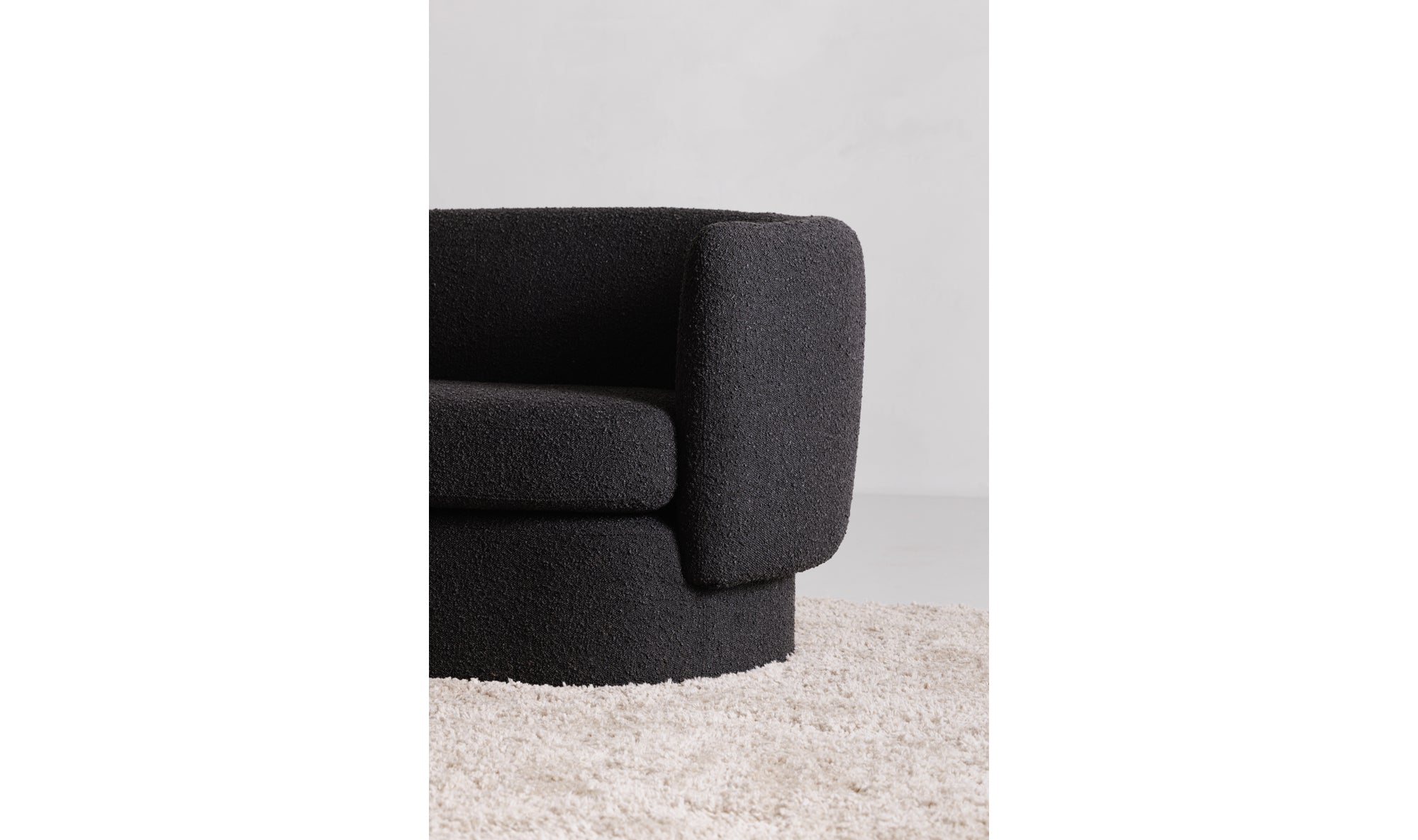 Koba Sofa Maya Black