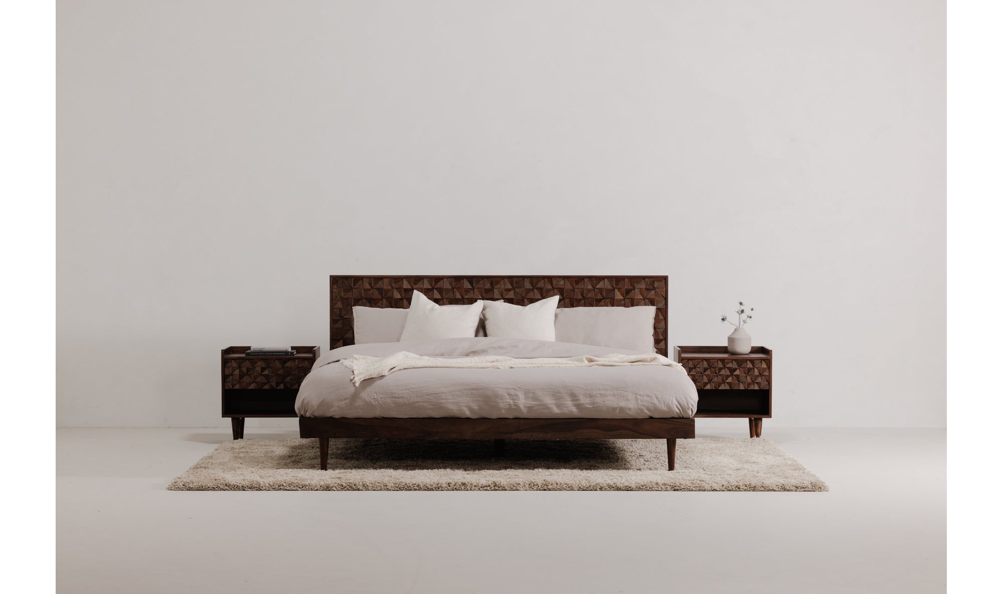 Pablo King Bed Brown