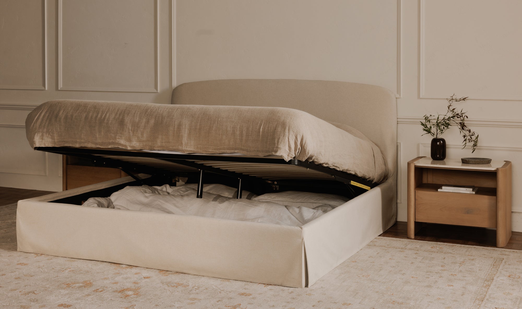 Joan Storage Bed