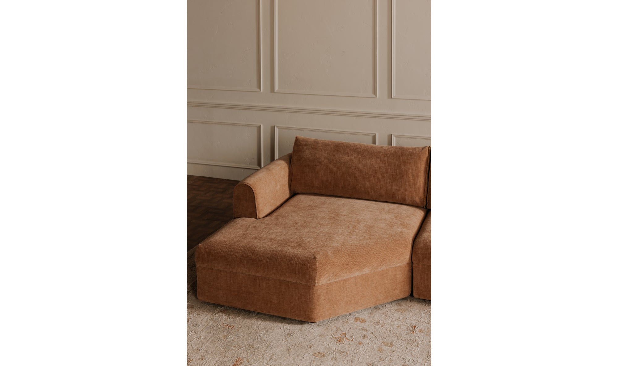 Madrid Left Sectional Heritage Pink