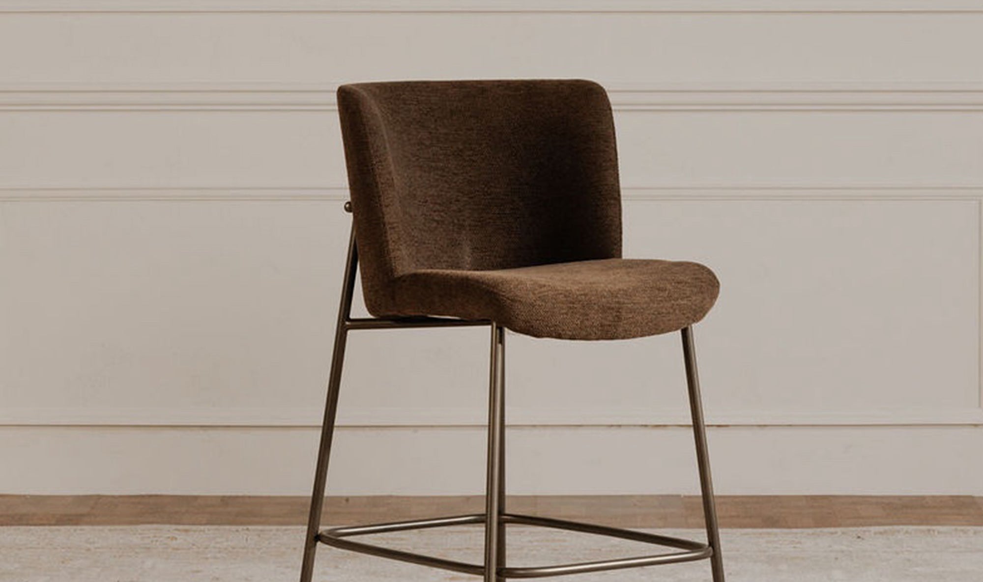 Early Bar Stool Dark Brown