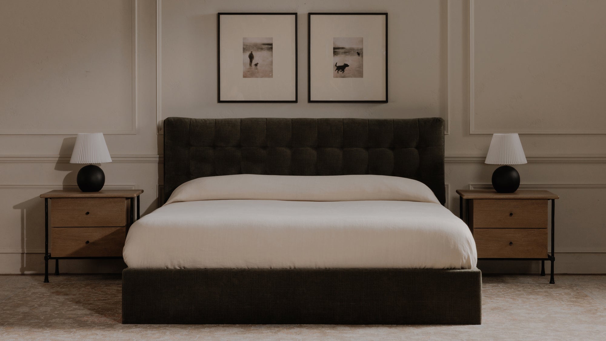 Tuve Table Lamp Black