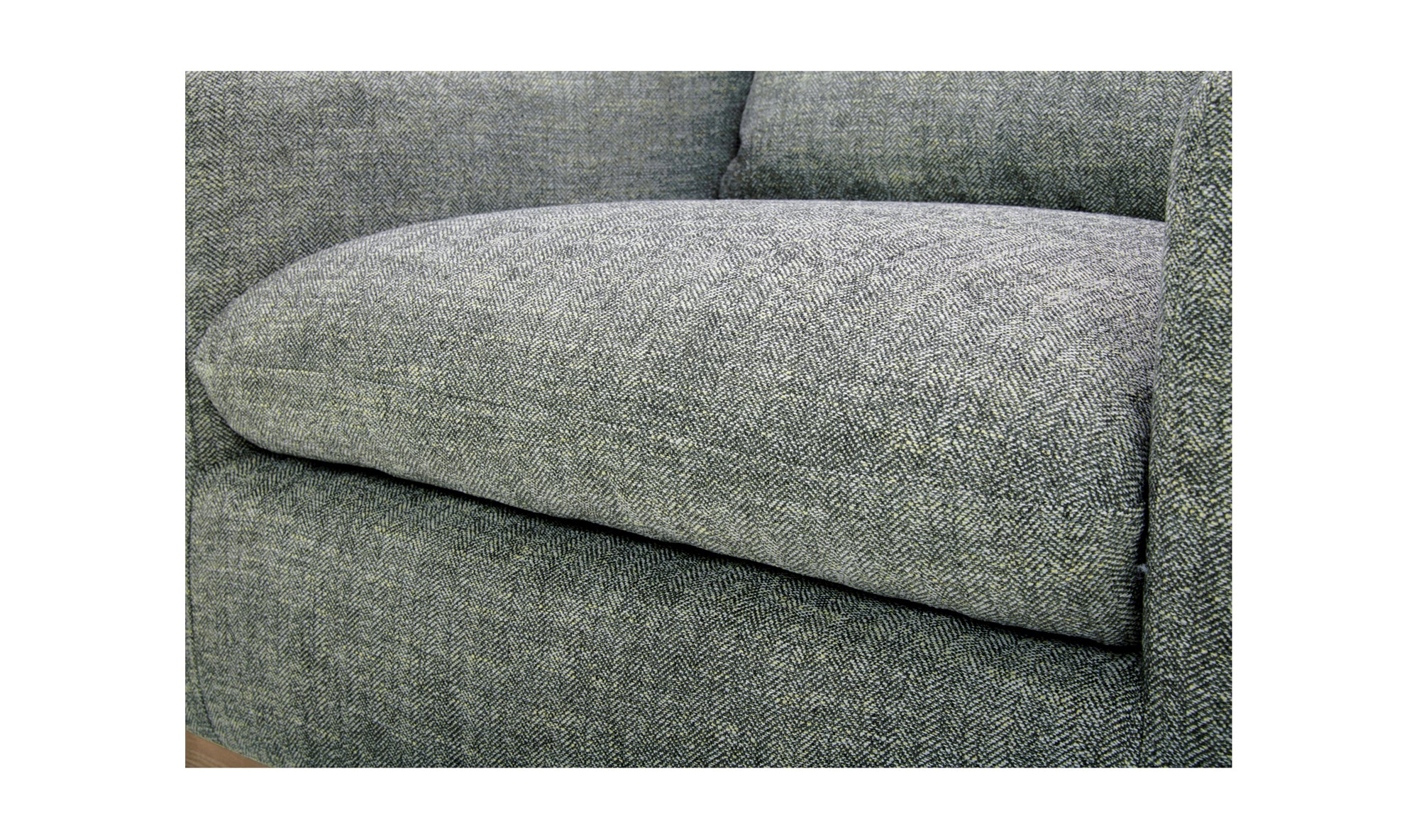 Linden Swivel Chair Slated Moss