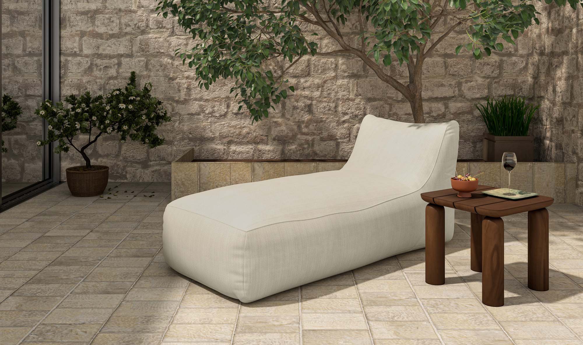 Lirio Outdoor Chaise