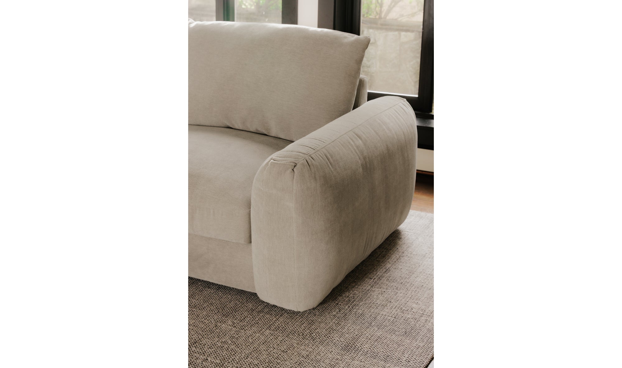 Berga Sectional Right Pebble