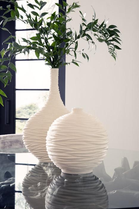 Waves Sphere Vase
