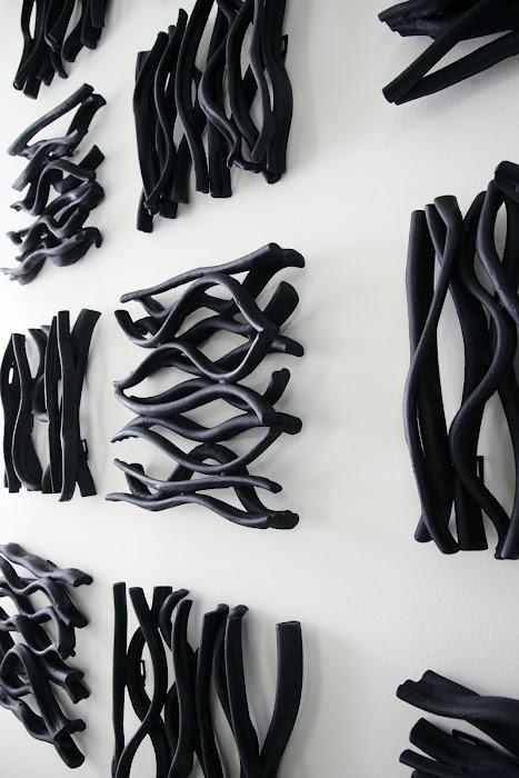 Vine Wall Tile, Black