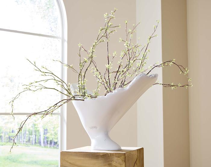 Burled Vase, Glossy White