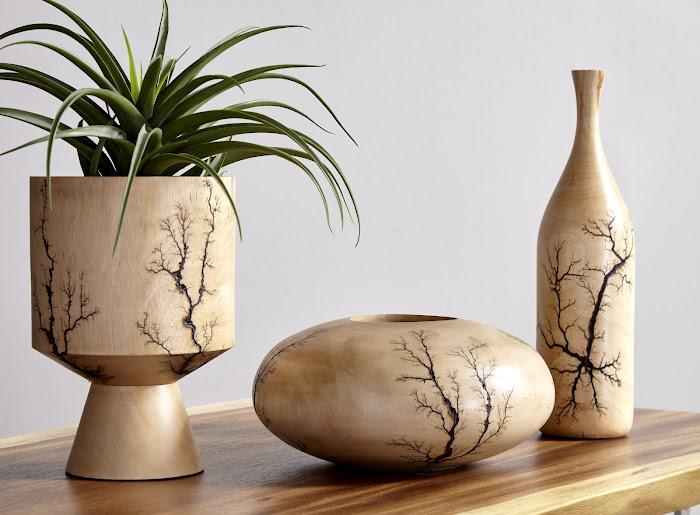 Lightning Vase, Mango Wood, Low 13"-14"Dia