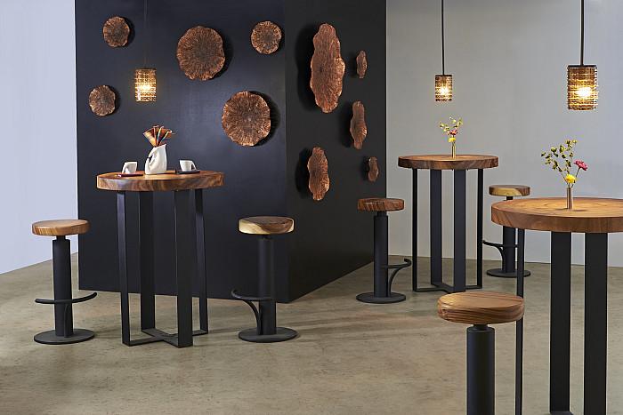 Chuleta Bar Table on Black Metal Base, Chamcha Wood, Natural